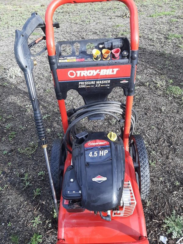 Troy built pressure washer with Briggs and Stratton 4.5 hp engine for