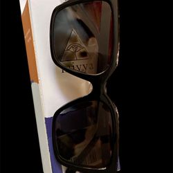 Miyya Black Square Frame Sunglasses