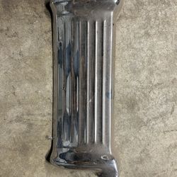 🚨🚨1960 Impala Rear Bumper Center Piece 🚨🚨