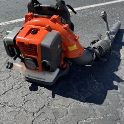 $190 off  retail!!Brand New! Husquvarna Backpack gas Blower!