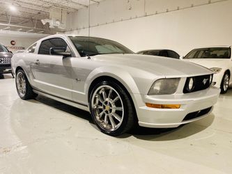 2005 Mustang immaculate