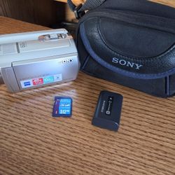 Sony Handycam DCR-SR88 120GB Digital HDD  Camcorder 