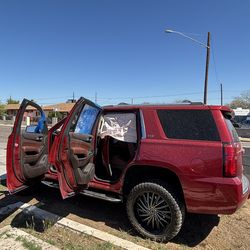 2015 Chevrolet Tahoe (WRECKED)