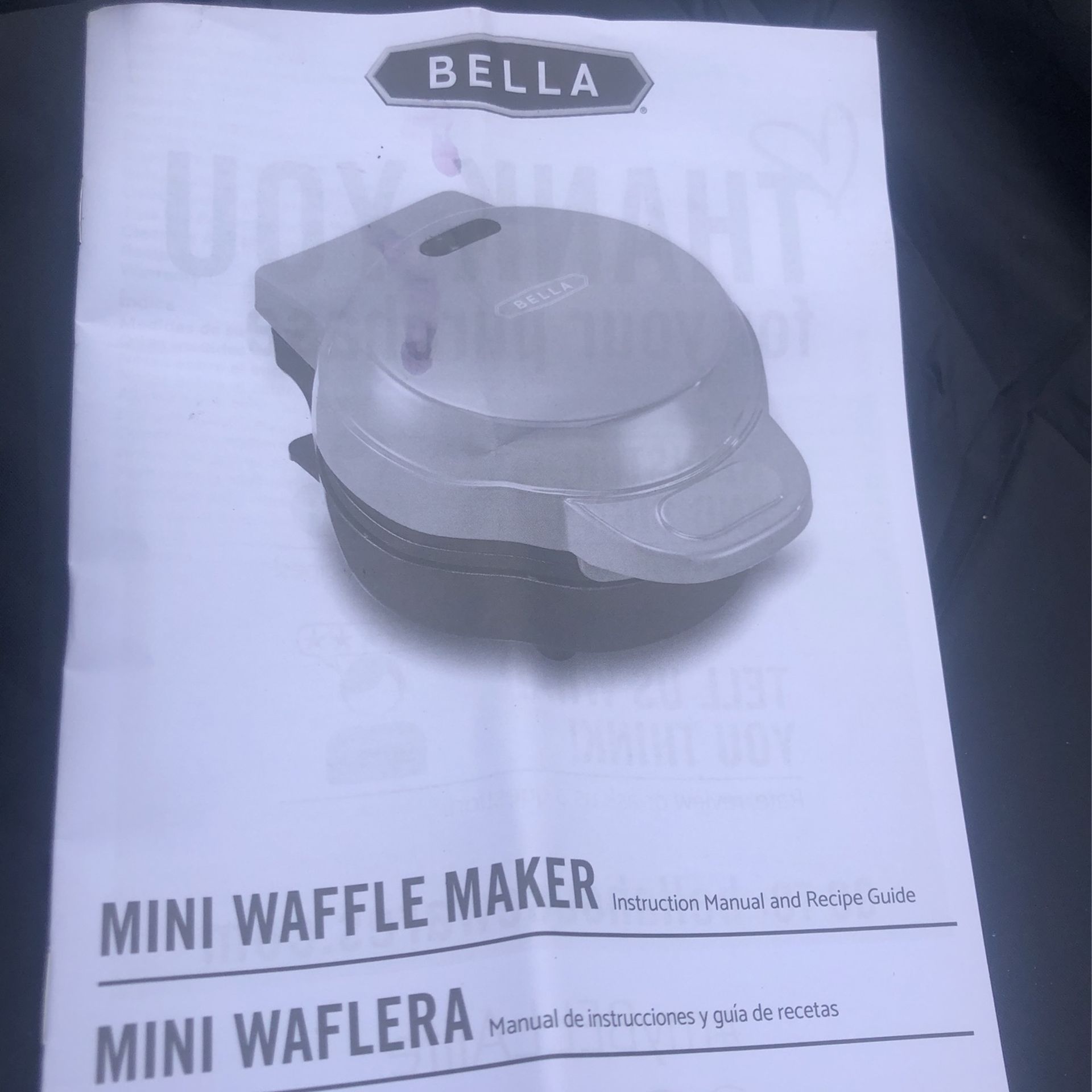 Kitchen  Brand New Bella Mini Smiley Face Waffle Maker Yellow
