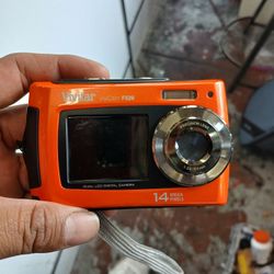 Vivitar 14MP Dual Screen Camera - Orange 