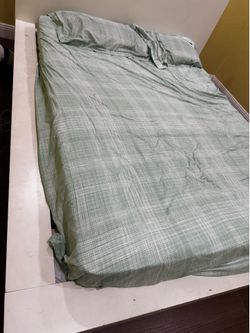 Queen bed for sale