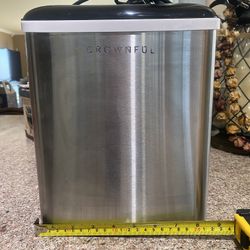 Crownful Ice Maker