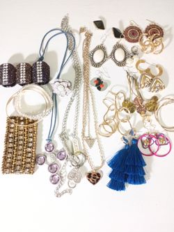 Mixed Fashion Jewelry Lot – Earrings, Necklaces, Bracelets