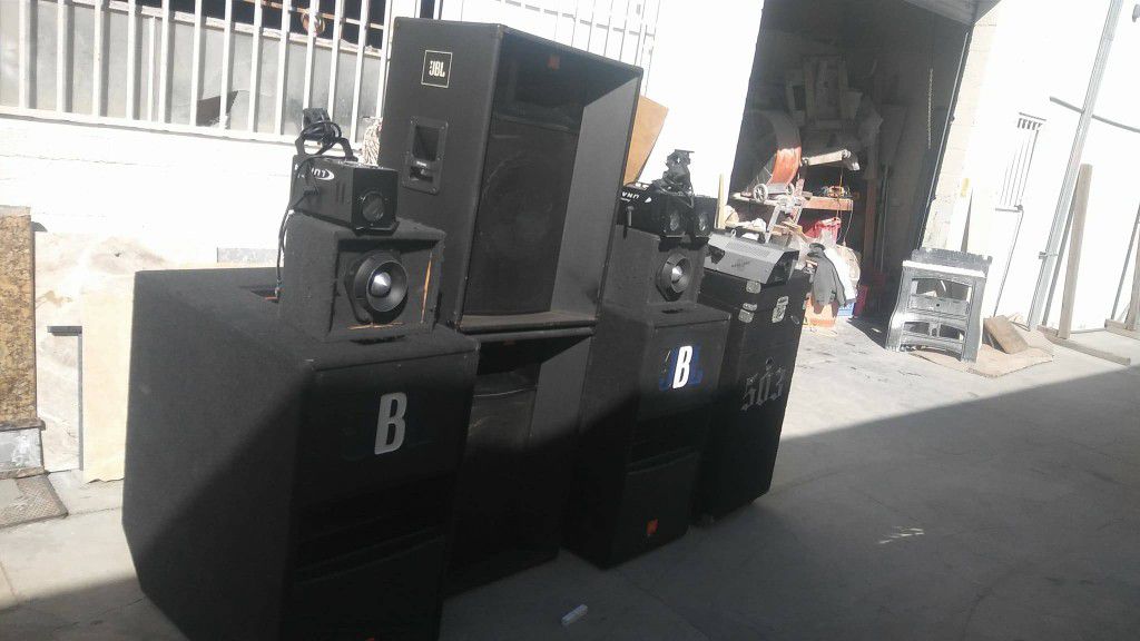 DJ equipment brand JBL