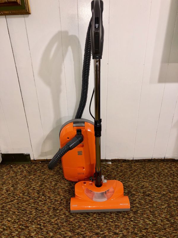Kenmore canister vacuum cleaner for Sale in Sterling, VA OfferUp