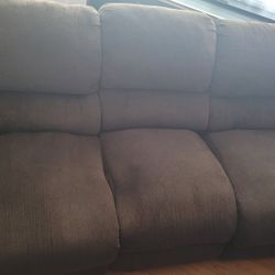FREE  RECLINABLE  COUCH