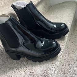 Black Boots 7.5