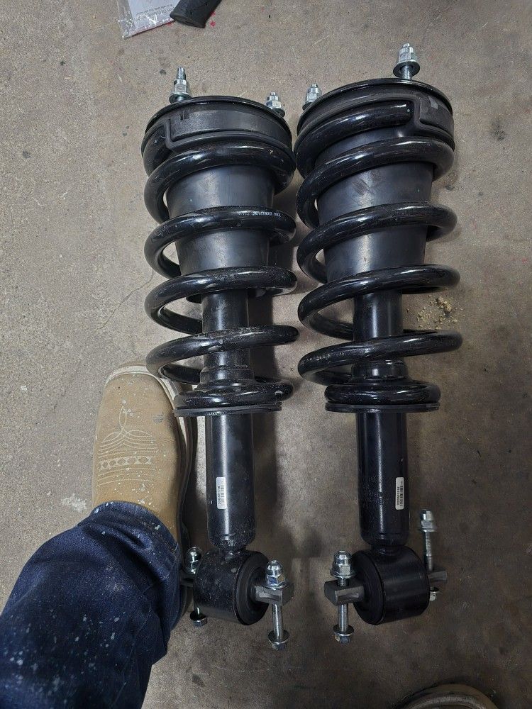 07/13 Chevy Suburban Front Shocks