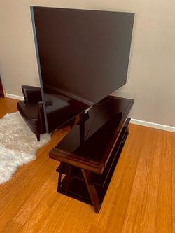 65" Samsung TV w/ Modern Console