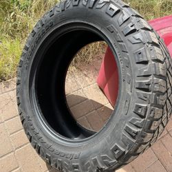 NITTO RIDGE GRAPPLER 305-55-20