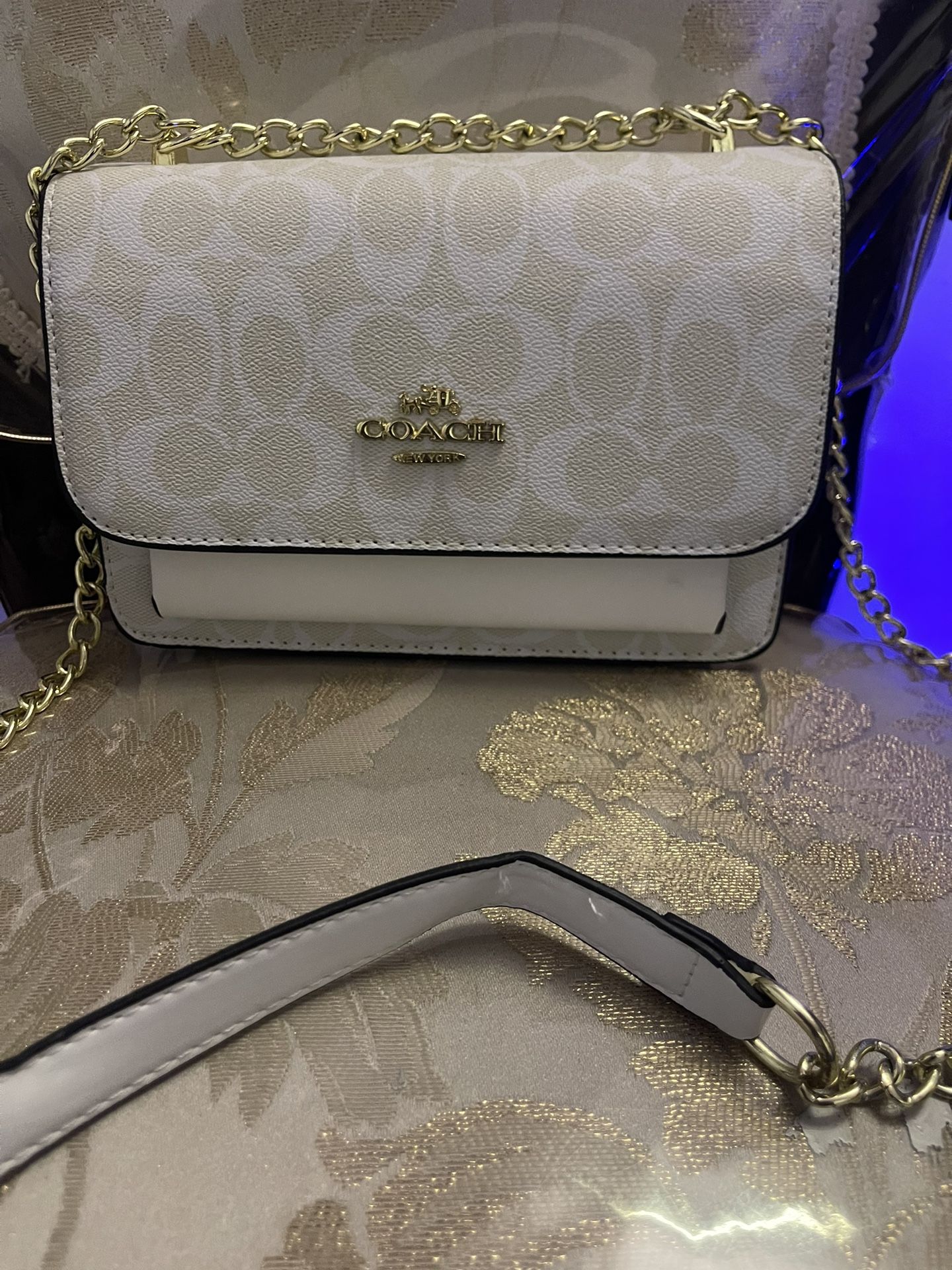 Coach Klare White Shoulder Bag With Gold Chain