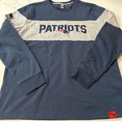 New England Patriots Men’s Crewneck (Medium, Large & XL) Retails For $75