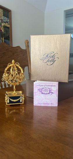 Rare Joan Rivers Faberge Egg Charm Topiary Display