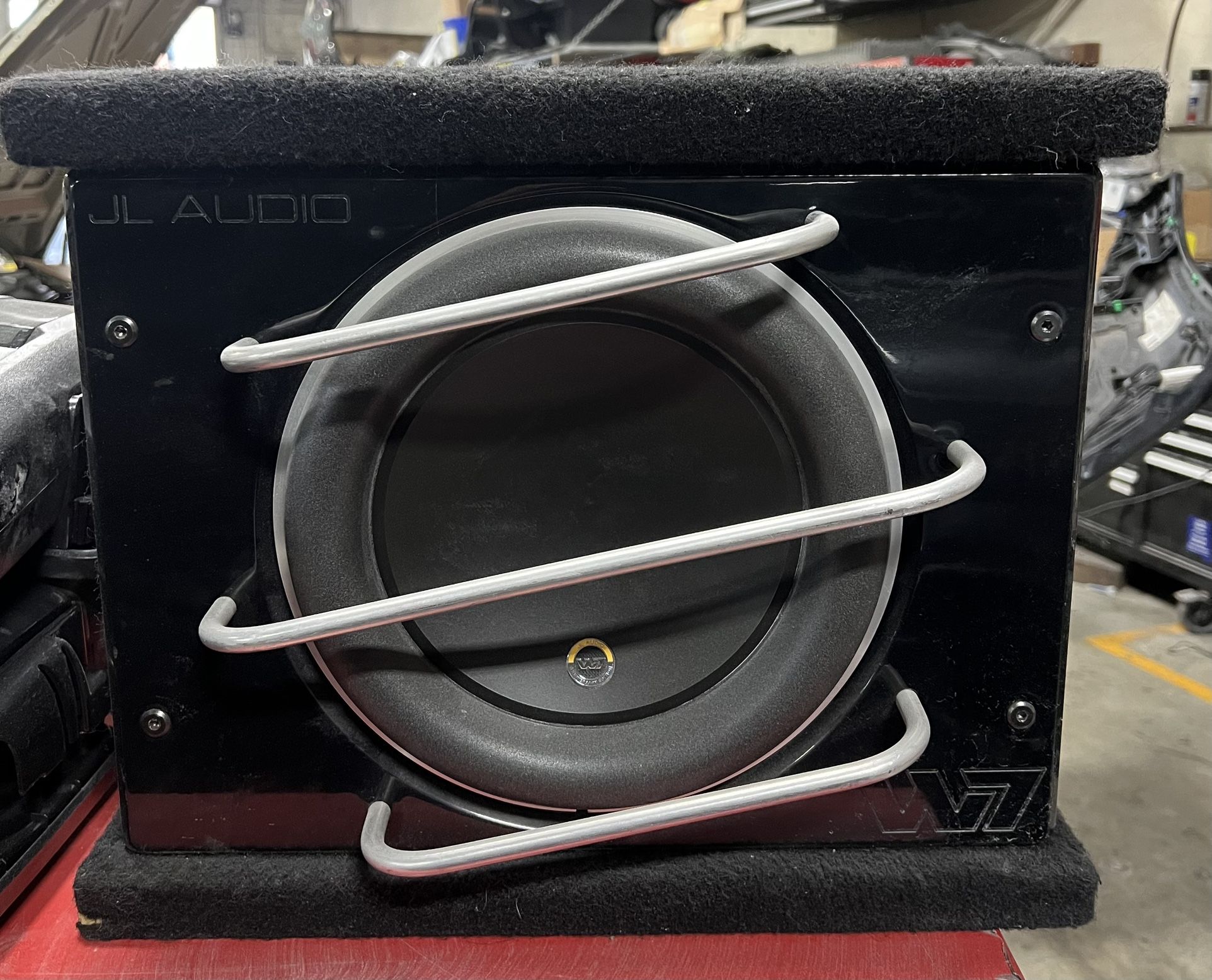 Sub Woofers. JL AUDIO 10W7 — JL AUDIO W6v2 D4