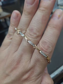 14k Gold and natual Diamond Baguette Link Bracelet