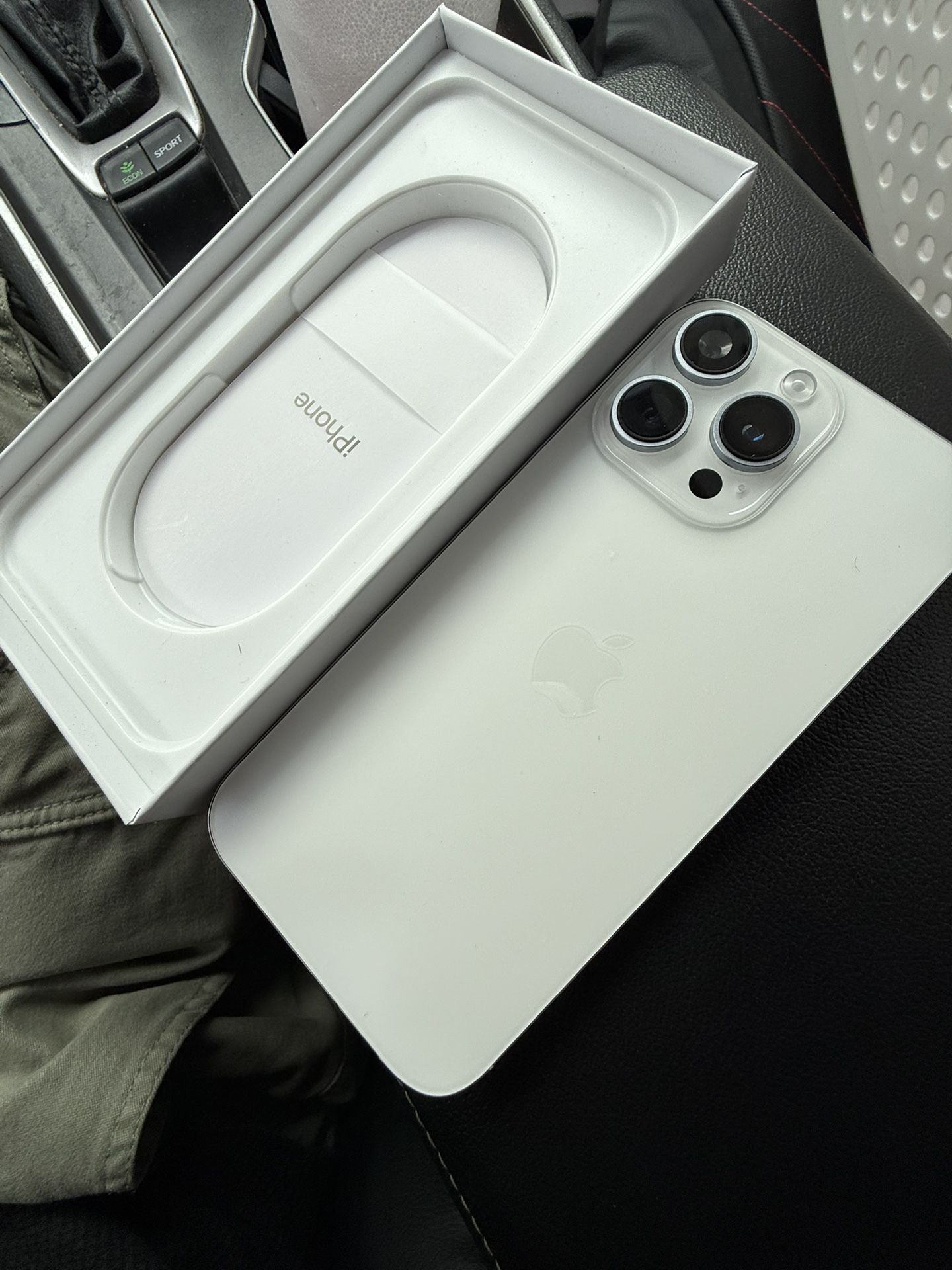 I Phone 16 Pro Max (BEST OFFERS)