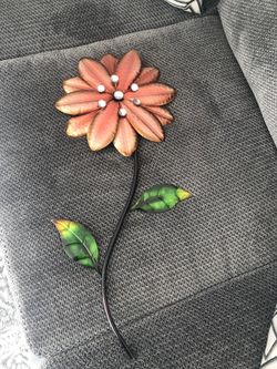 2 Flower Wall Hangers