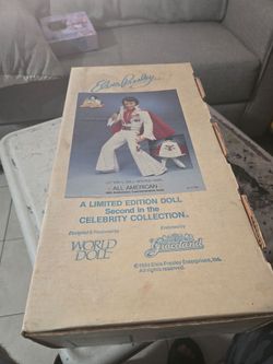 Vintage Elvis Presley 1984 Burning love 21 world doll collection