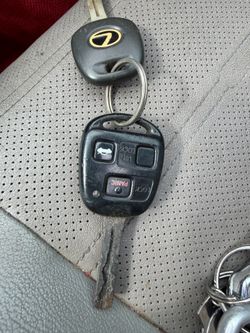 Remote head key for Lexus