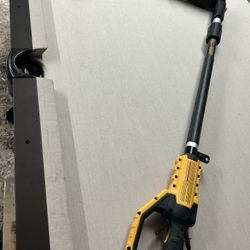 Dewalt Cordless Articulating Hedger