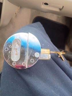 Master lock puck