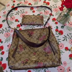 Coach Large Hobo bag w/ wallet  (155)15