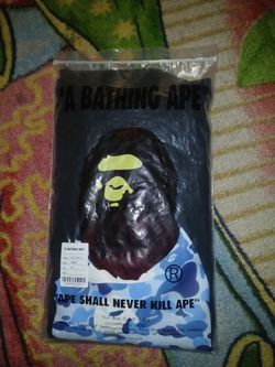 black BAPE shirt size M