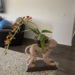 Monkey Statue