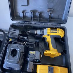 Dewalt heavy duty drill .