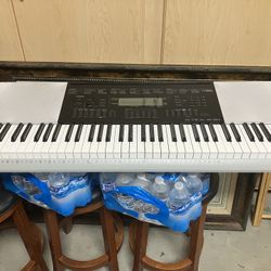 Keyboard Casio W-220