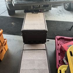 PET GEAR 300 Lbs Capacity In Perfect Condition 