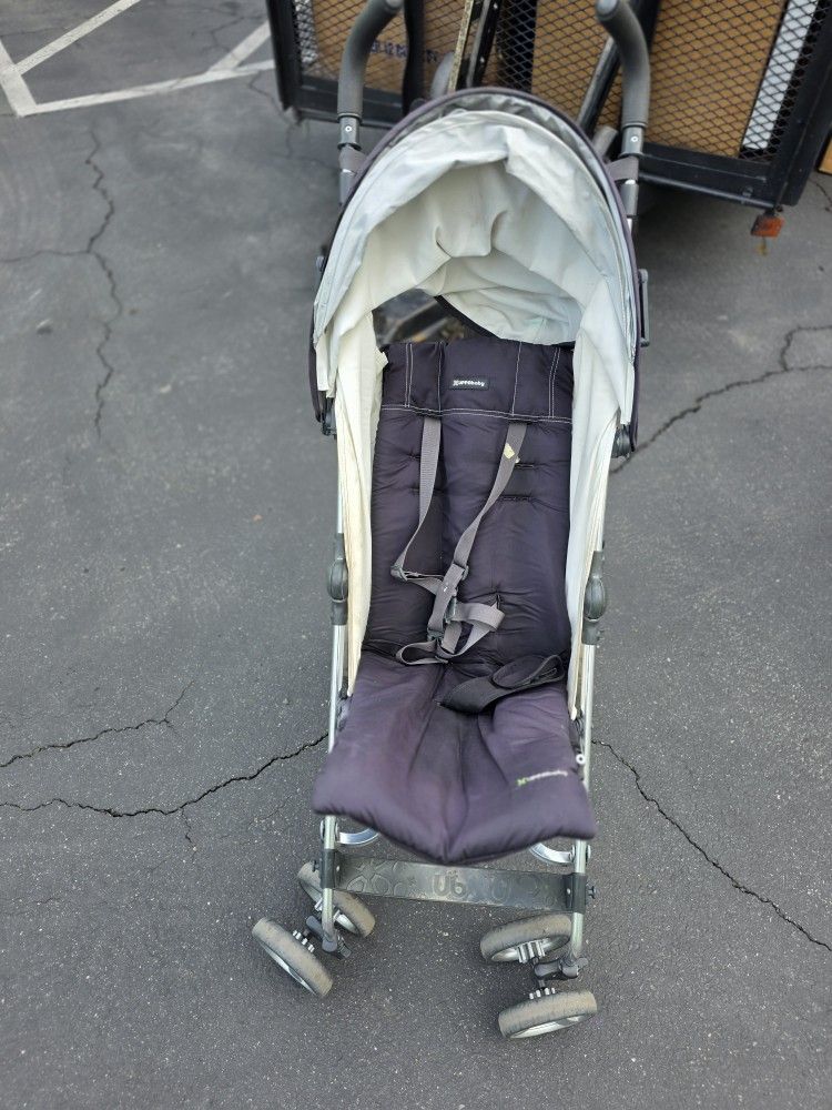 stroller with bag could use cleaning