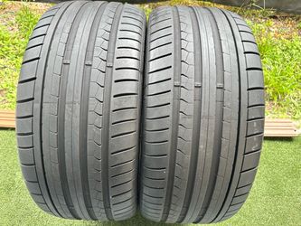 For sale two tires 255/40/19 Dunlop Sp Sport Maxx GT in new shape 90% left