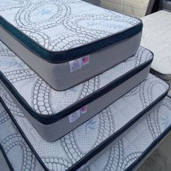 Twin Size Mattress Pillow Top 12"   New Mattress 