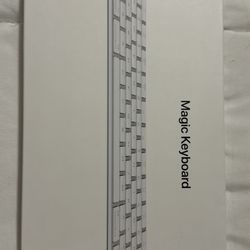 New Apple Magic Keyboard 