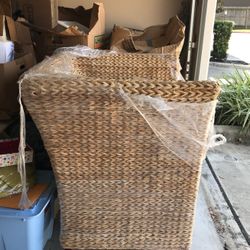 Rattan Wing Bach with two leather lumbar and bottom cushion