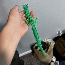 3d printed Green dragon very spiky