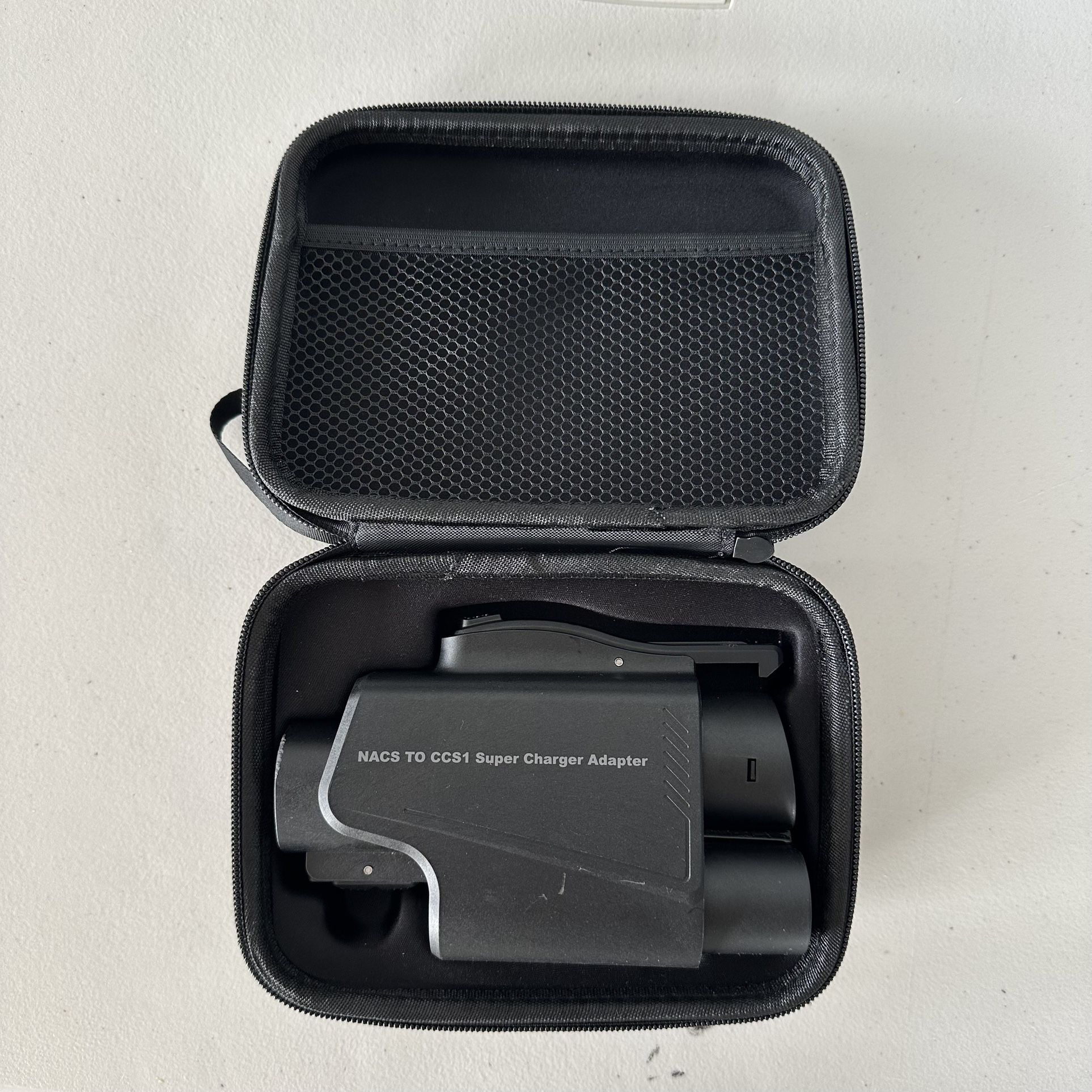 NACS to CCS1 ((contact info removed)V DC) 300A Super Charger Adapter TSL-CCS1-L (OPEN BOX)