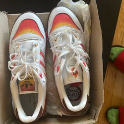 Addidas Size 11 Rivalry Low