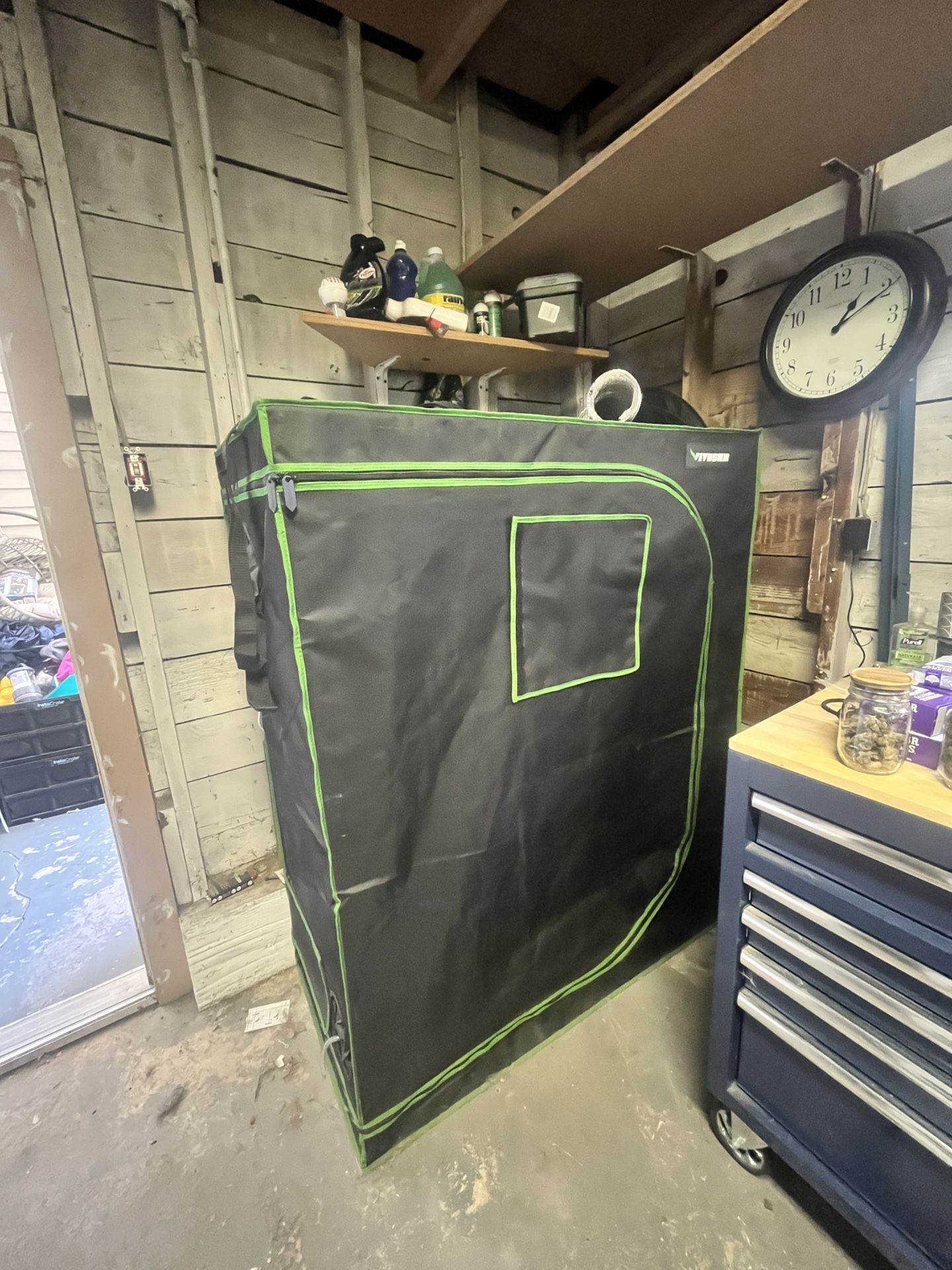 Grow Tent And Setup