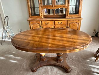 Dining table set (FREE)