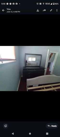 Free free Dresser with mirror for free inside drawers are claw
