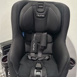 Nuna car seat 