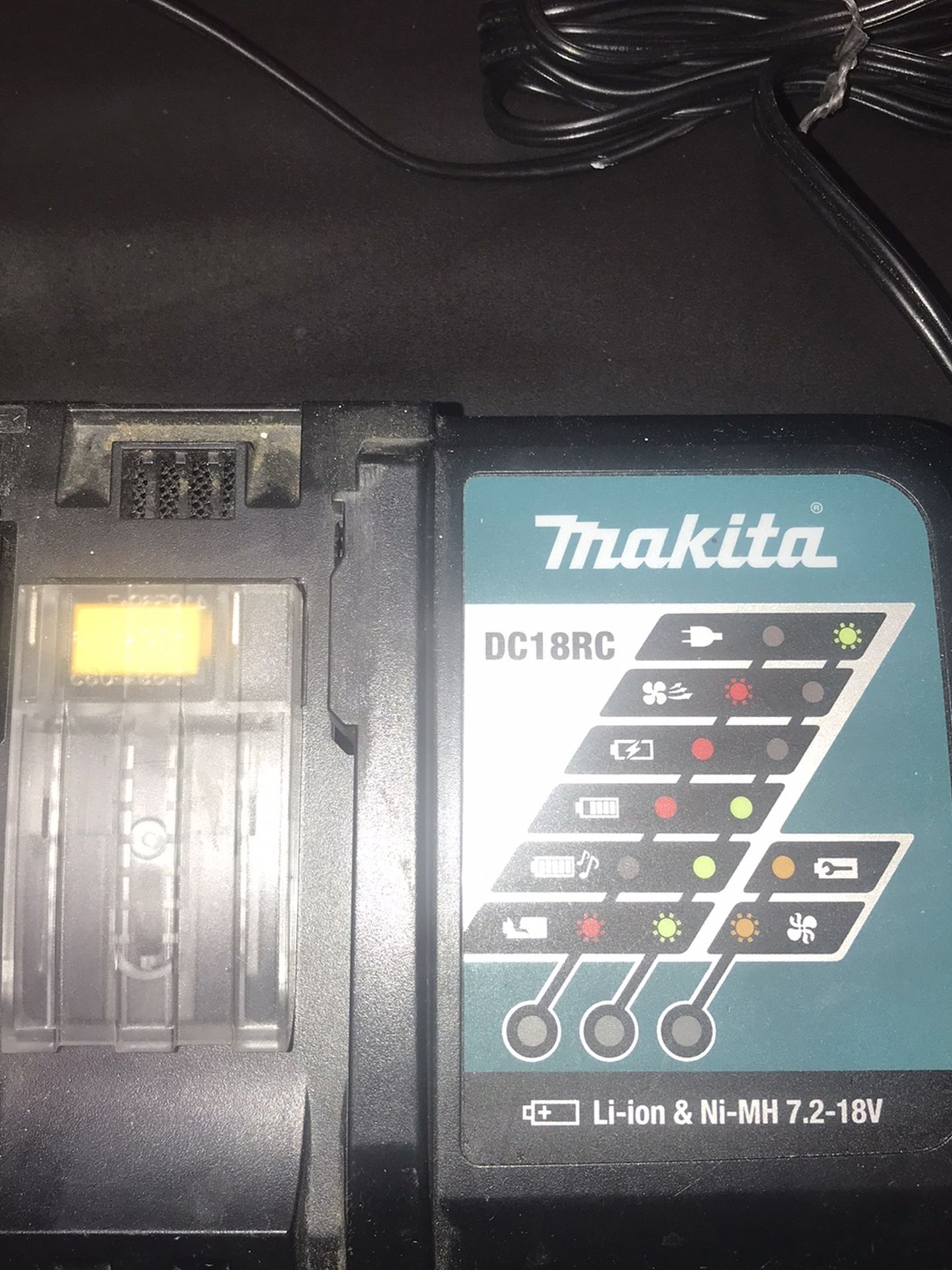 Makita 18v Charger