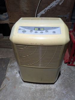 5.5 Gallon Maytag Dehumidifier